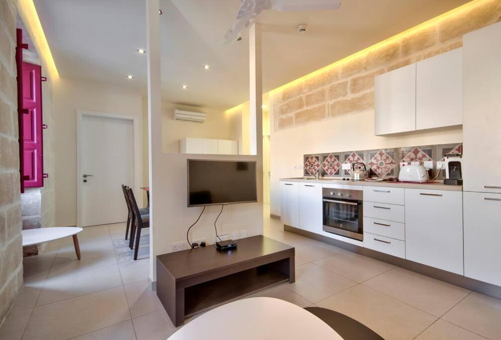 Vallettastay - Lucky Star Two Bedroom Apartment 303 ภายนอก รูปภาพ